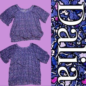 Dalia Woman’s M scoop neck blouse Sage Blue with fuchsia accents and grey.